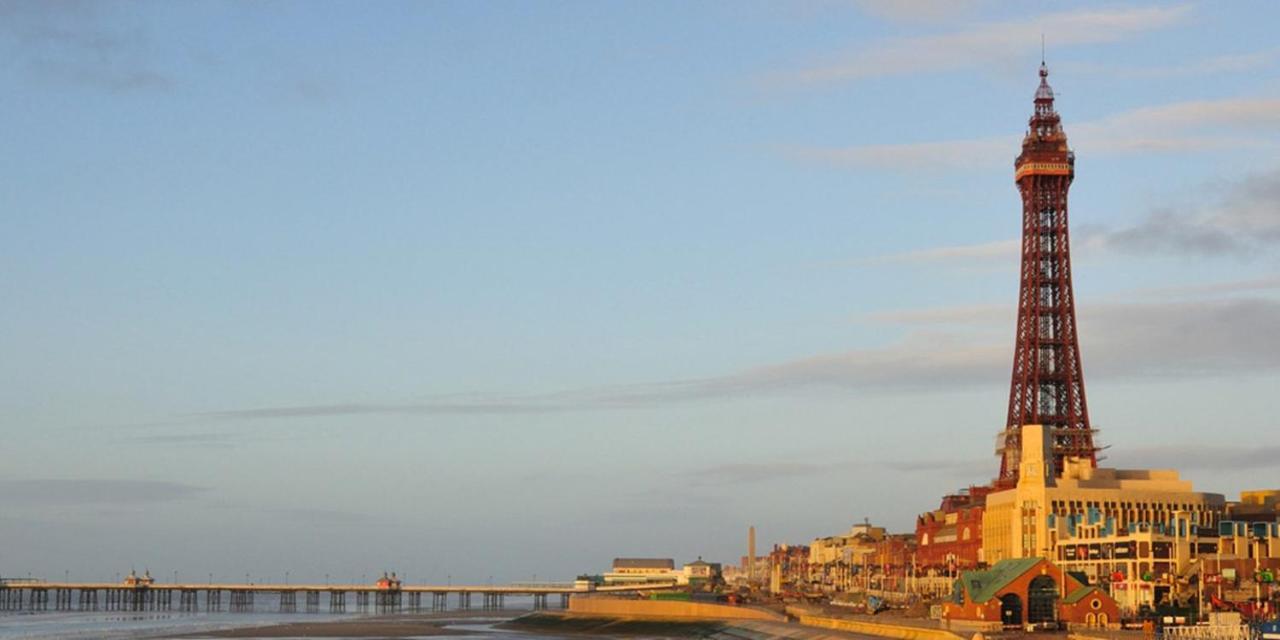 Bamber House - Large Modern Home & Perfect Location Blackpool Extérieur photo
